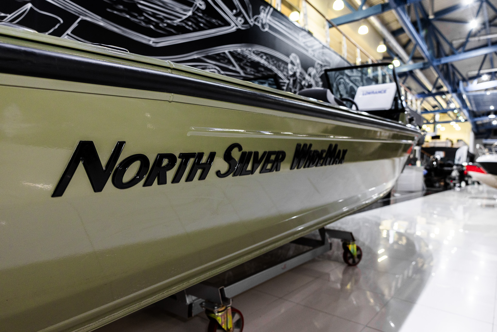 Катер NorthSilver Wide Max