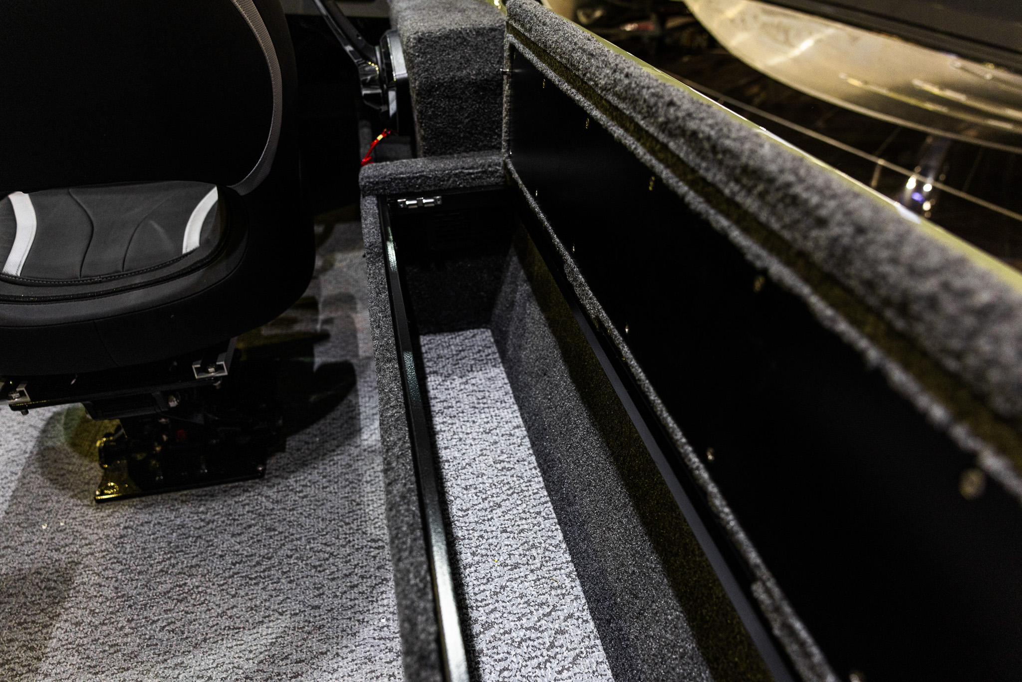 Катер NorthSilver Wide Max