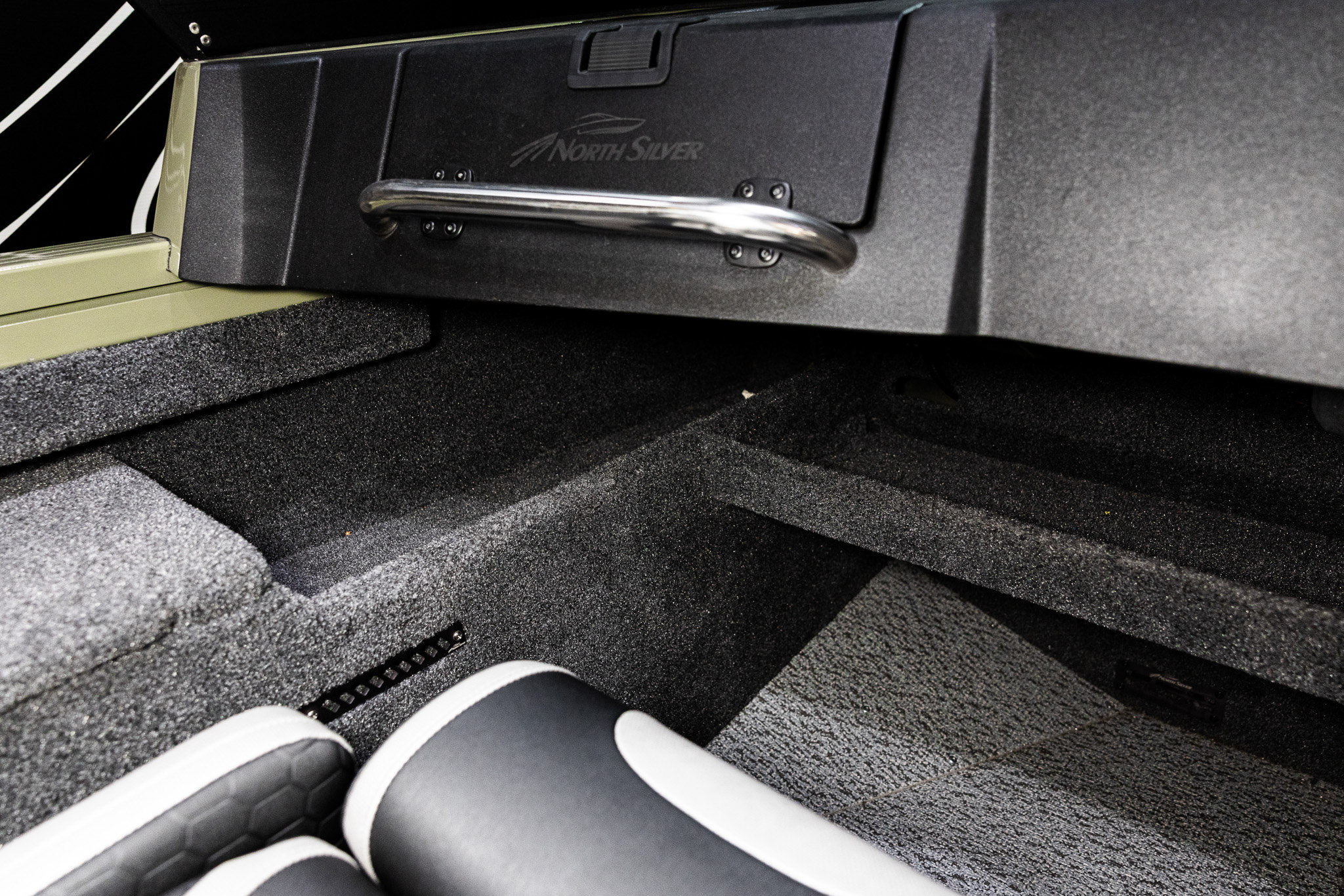 Катер NorthSilver Wide Max