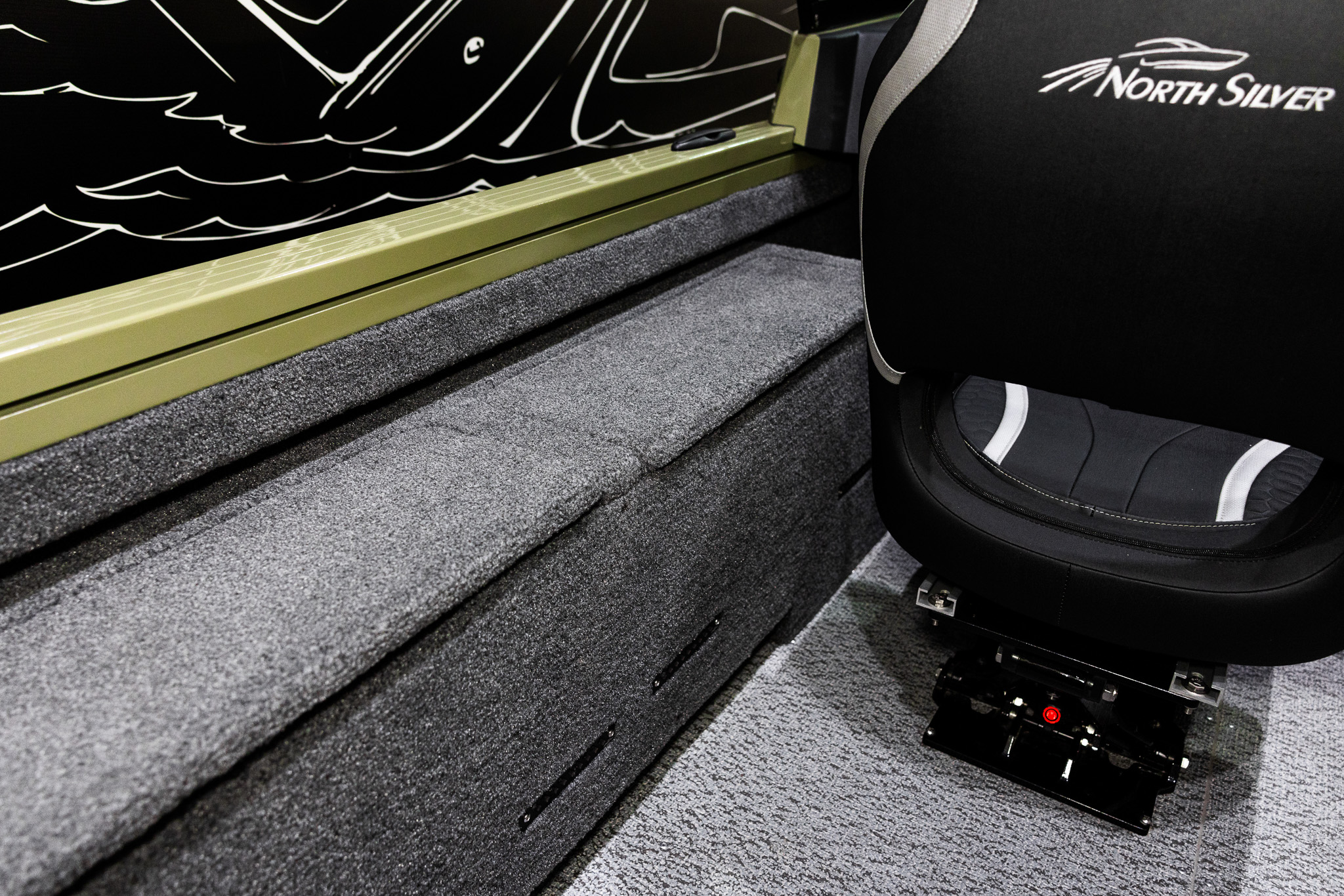 Катер NorthSilver Wide Max