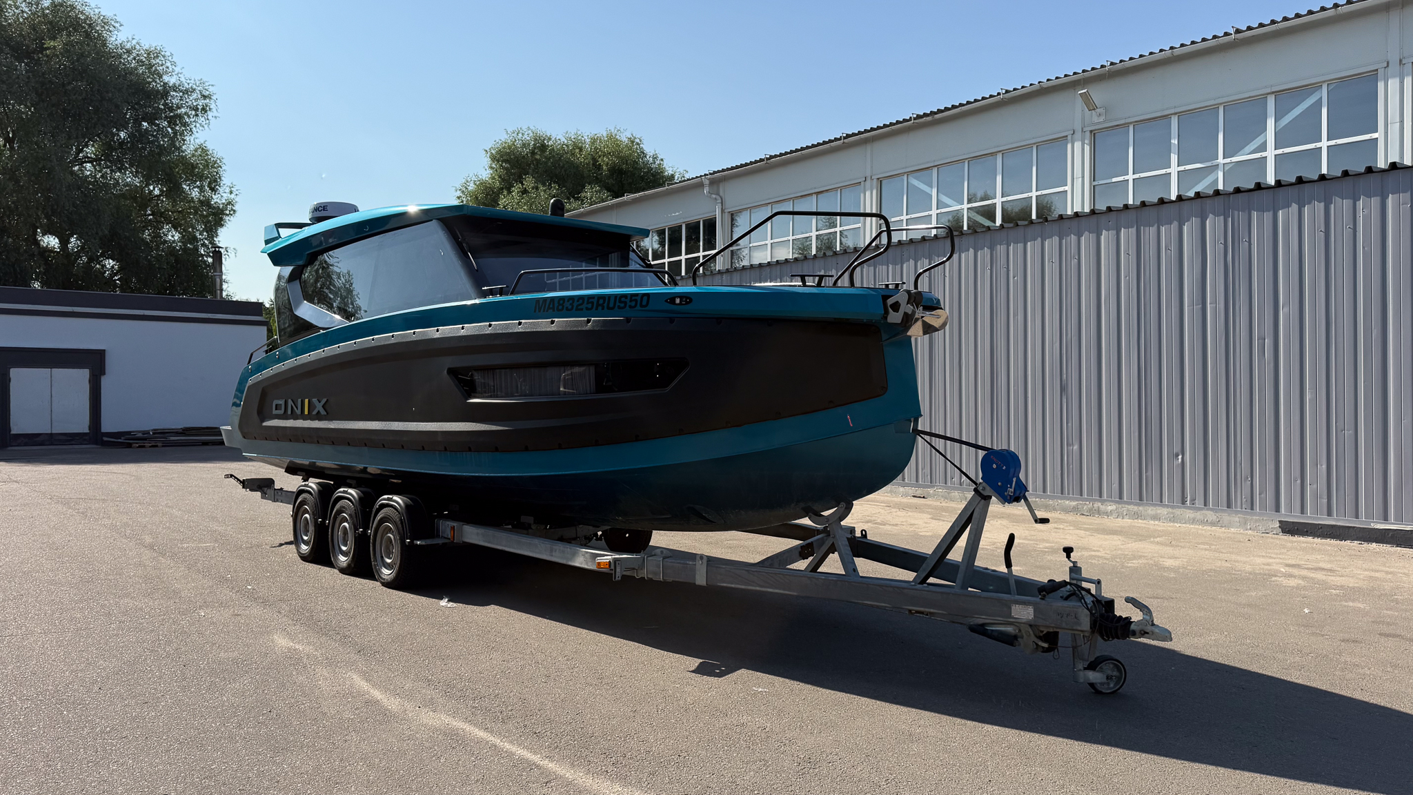 Лодка ONIX 850 Cabin + Спарка Mercury ProXs 300 + прицеп