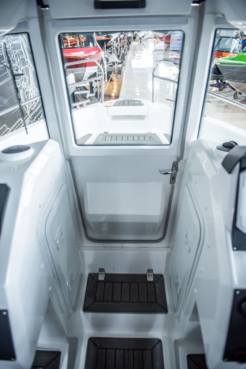 NorthSilver Cabin 655 на катере — пример установки, Рыбанутые.РФ