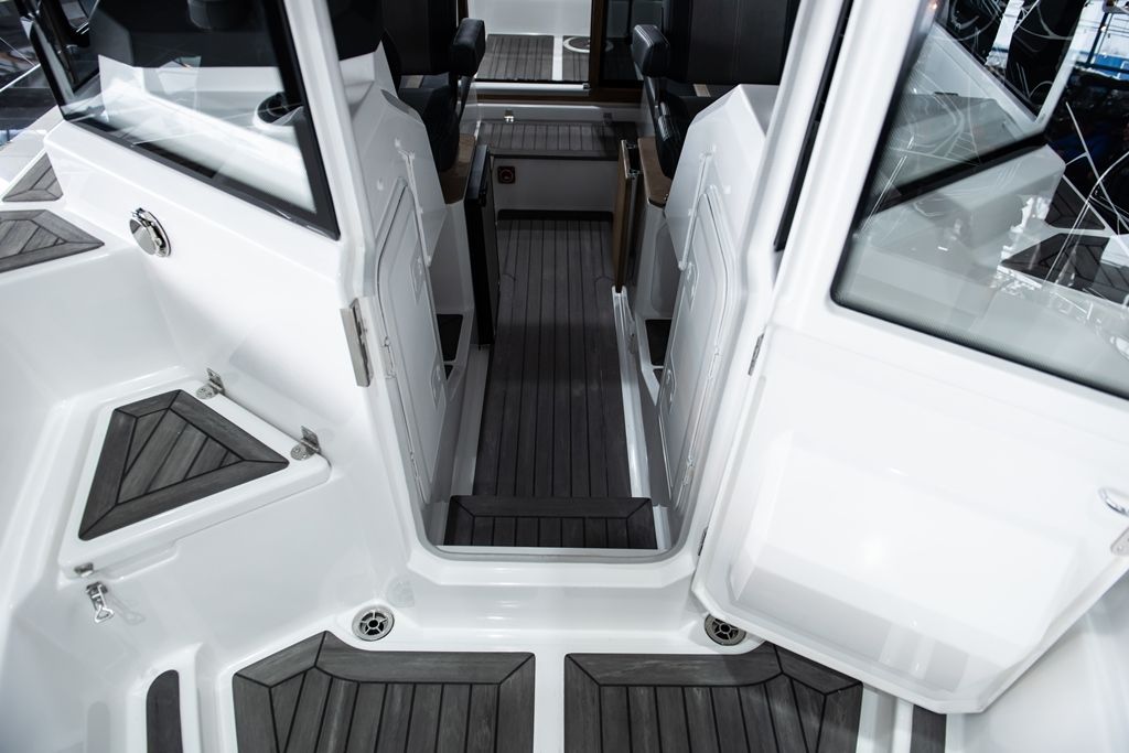 NorthSilver Cabin 655 на катере — пример установки, Рыбанутые.РФ