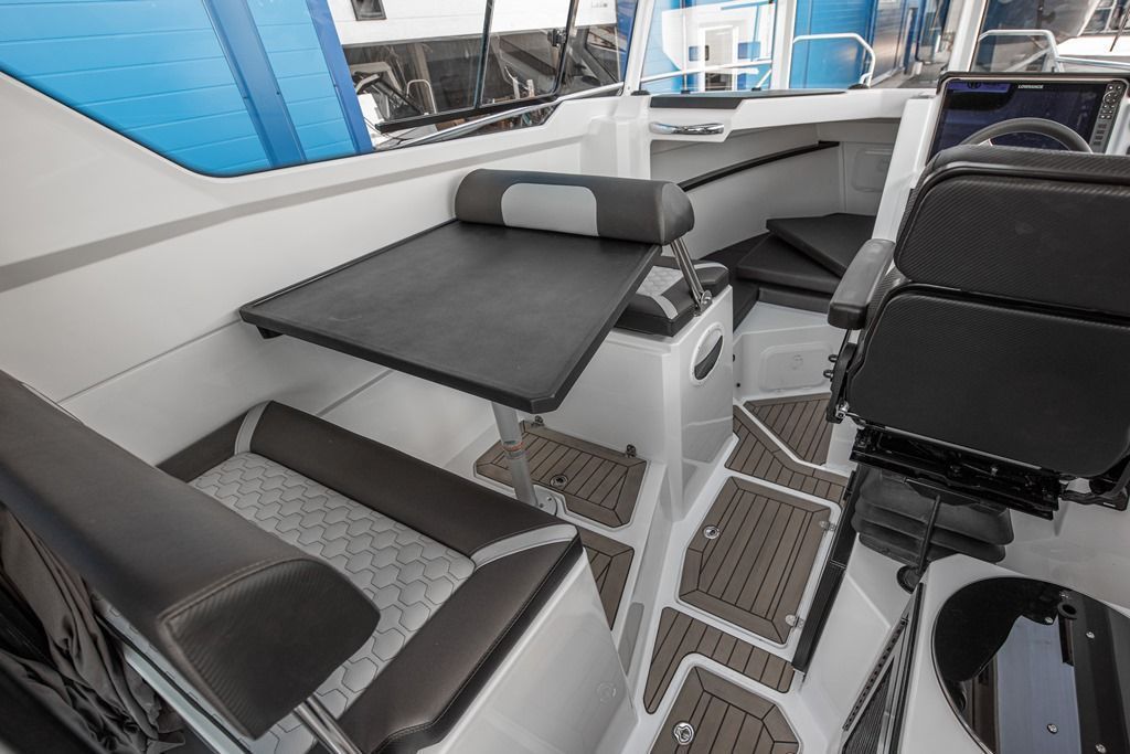 NorthSilver Star Cabin 780 на катере — пример установки, Рыбанутые.РФ