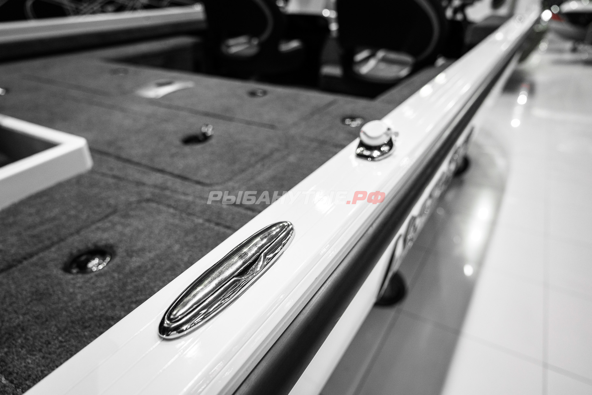 NorthSilver 585M Fish Sport на катере — пример установки, Рыбанутые.РФ