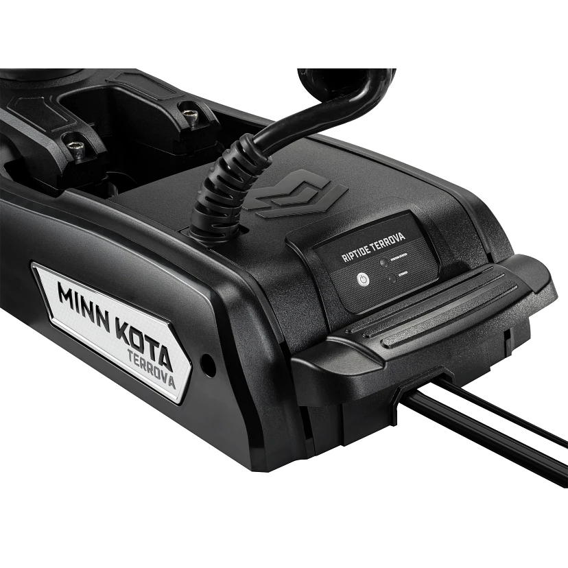 Minn Kota Riptide Terrova QUEST 90/115 lb. Thrust, 100" Shaft, Wireless Remote, Black на катере — пример установки, Рыбанутые.РФ