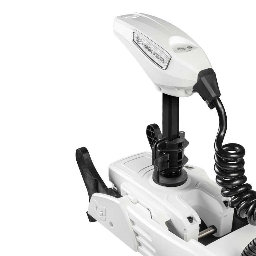 Minn Kota Riptide Terrova QUEST 90/115 lb. Thrust, 72" Shaft, Wireless Remote, White на катере — пример установки, Рыбанутые.РФ