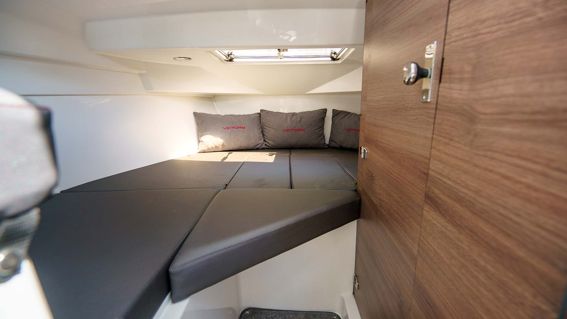 Victory 737 Cabin
