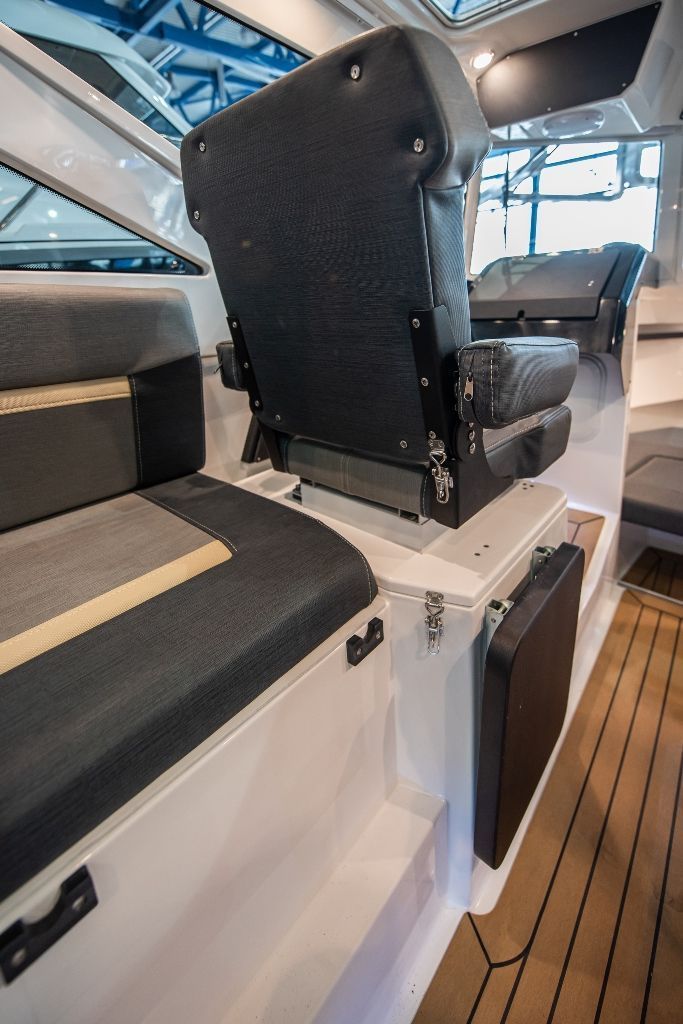 NorthSilver Star Cabin 655 на катере — пример установки, Рыбанутые.РФ