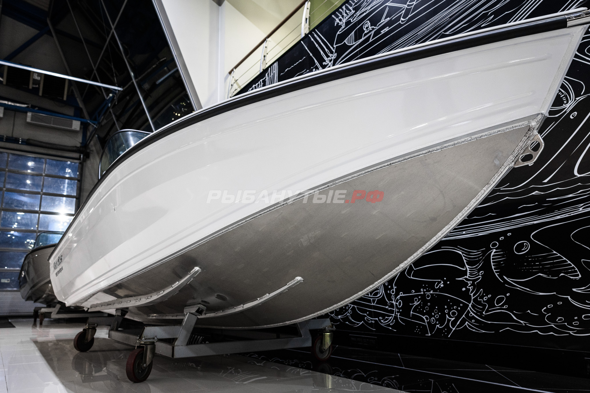 NorthSilver 585M Fish Sport на катере — пример установки, Рыбанутые.РФ