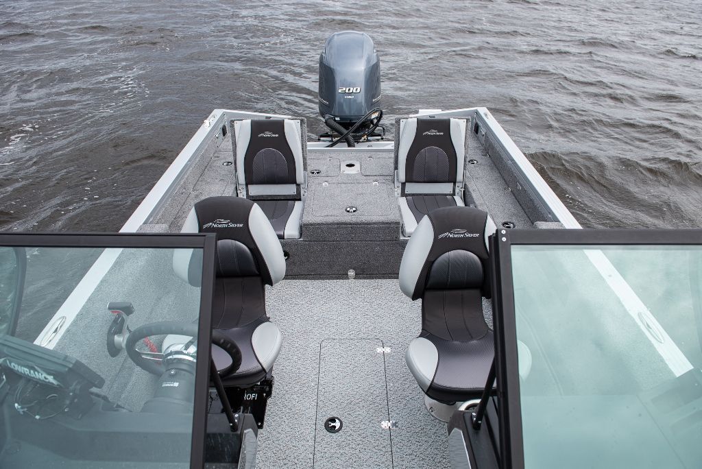 NorthSilver 615 Fish Sport на катере — пример установки, Рыбанутые.РФ
