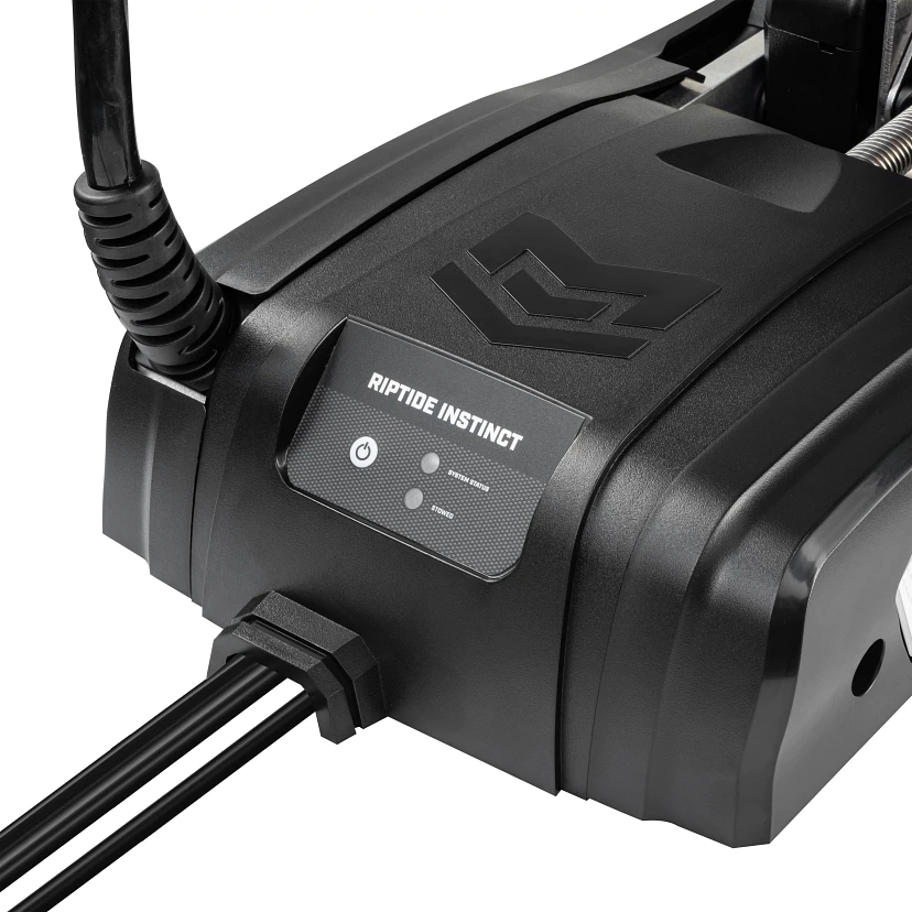 Minn Kota Riptide Instinct QUEST 90/115 lb. Thrust, 100" Shaft, Wireless Remote, Black на катере — пример установки, Рыбанутые.РФ