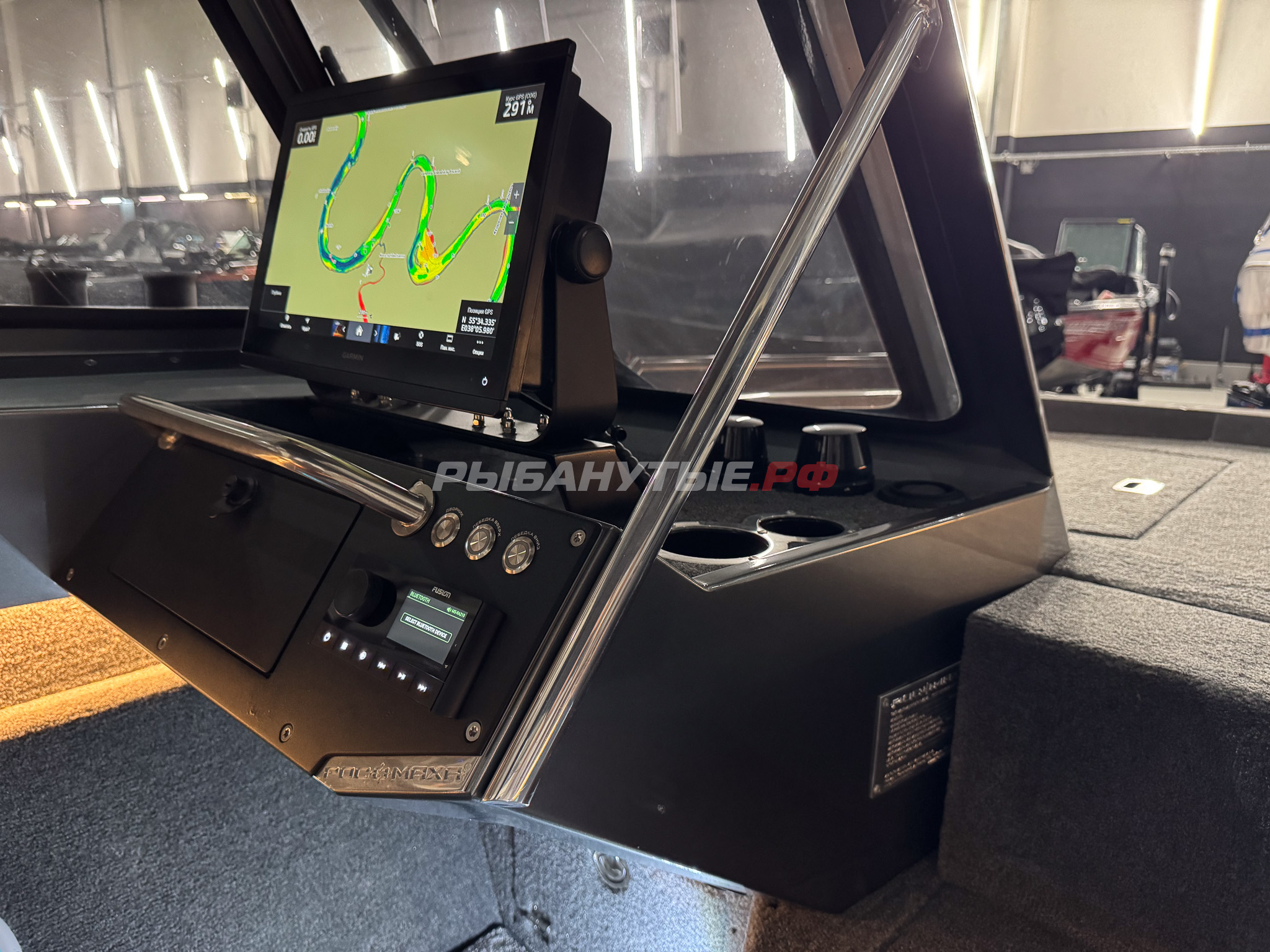 Лодка Росомаха R6000S + Mercury Optimax 200 + прицеп на катере — пример установки, Рыбанутые.РФ