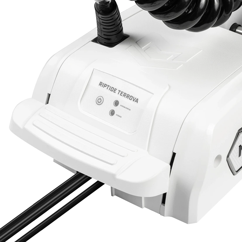 Minn Kota Riptide Terrova QUEST 90/115 lb. Thrust, 100" Shaft, Wireless Remote, White на катере — пример установки, Рыбанутые.РФ