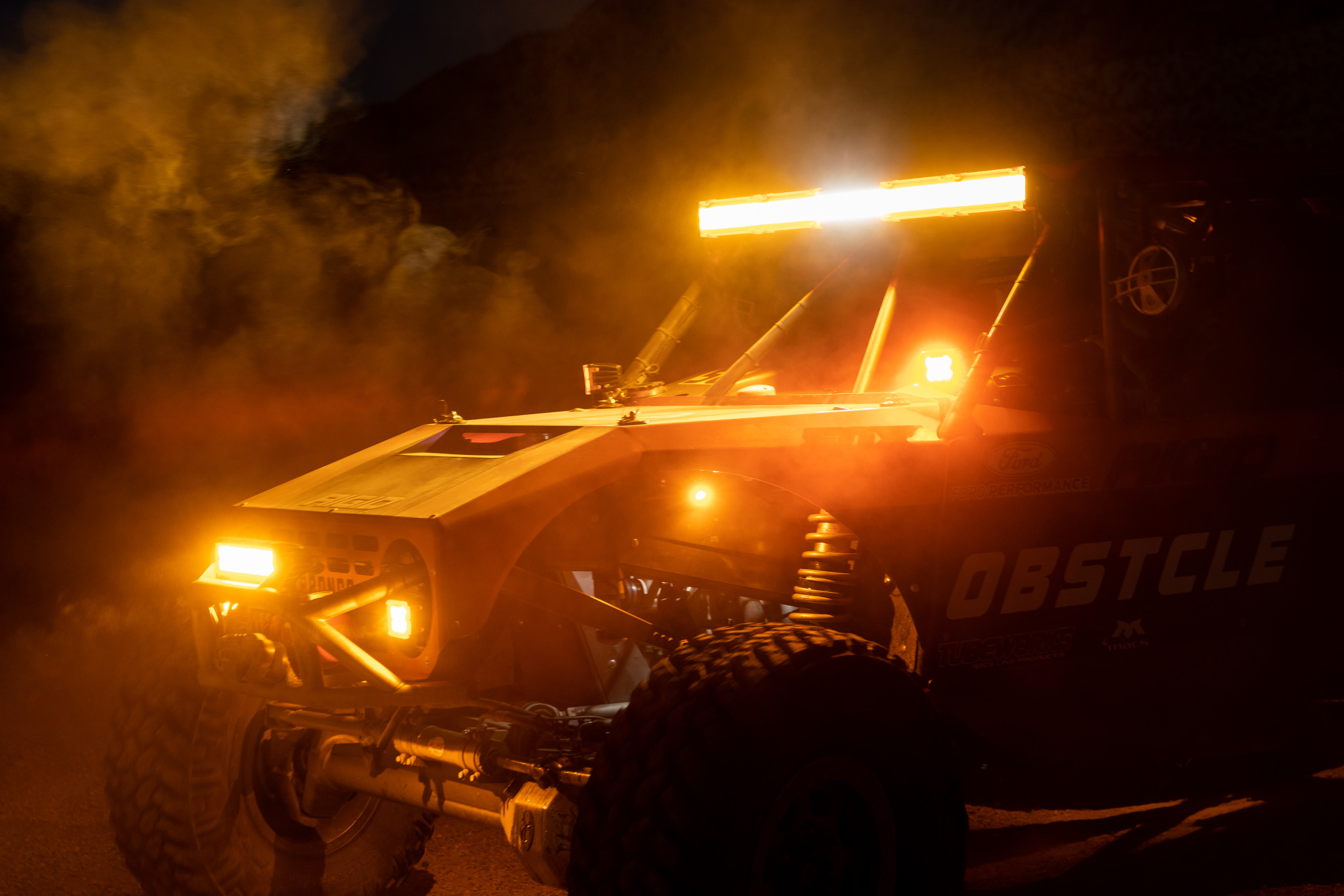 RIGID D-SS Серия PRO (7 светодиодов) Янтарный дальний свет (пара) на катере — пример установки, Рыбанутые.РФ
