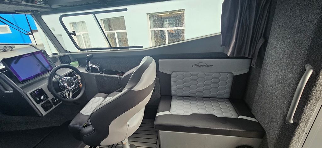 NorthSilver 766M XXL на катере — пример установки, Рыбанутые.РФ