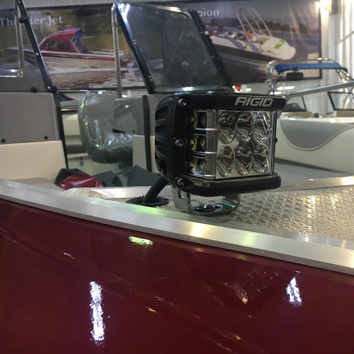 RIGID D-SS Серия PRO (9 светодиодов) Водительский свет (пара) на катере — пример установки, Рыбанутые.РФ