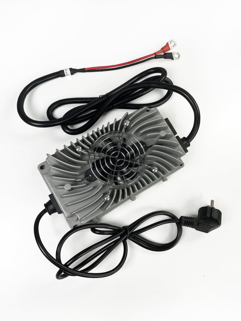 Зарядное устройство Titanat влагозащищенное LiFePO4 12V 20A IP67