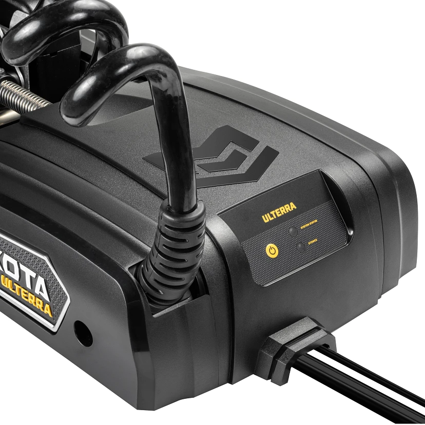 Minn Kota Ulterra QUEST 90/115 lb. Thrust, 72" Shaft, MEGA Side Imaging, Wireless Remote на катере — пример установки, Рыбанутые.РФ