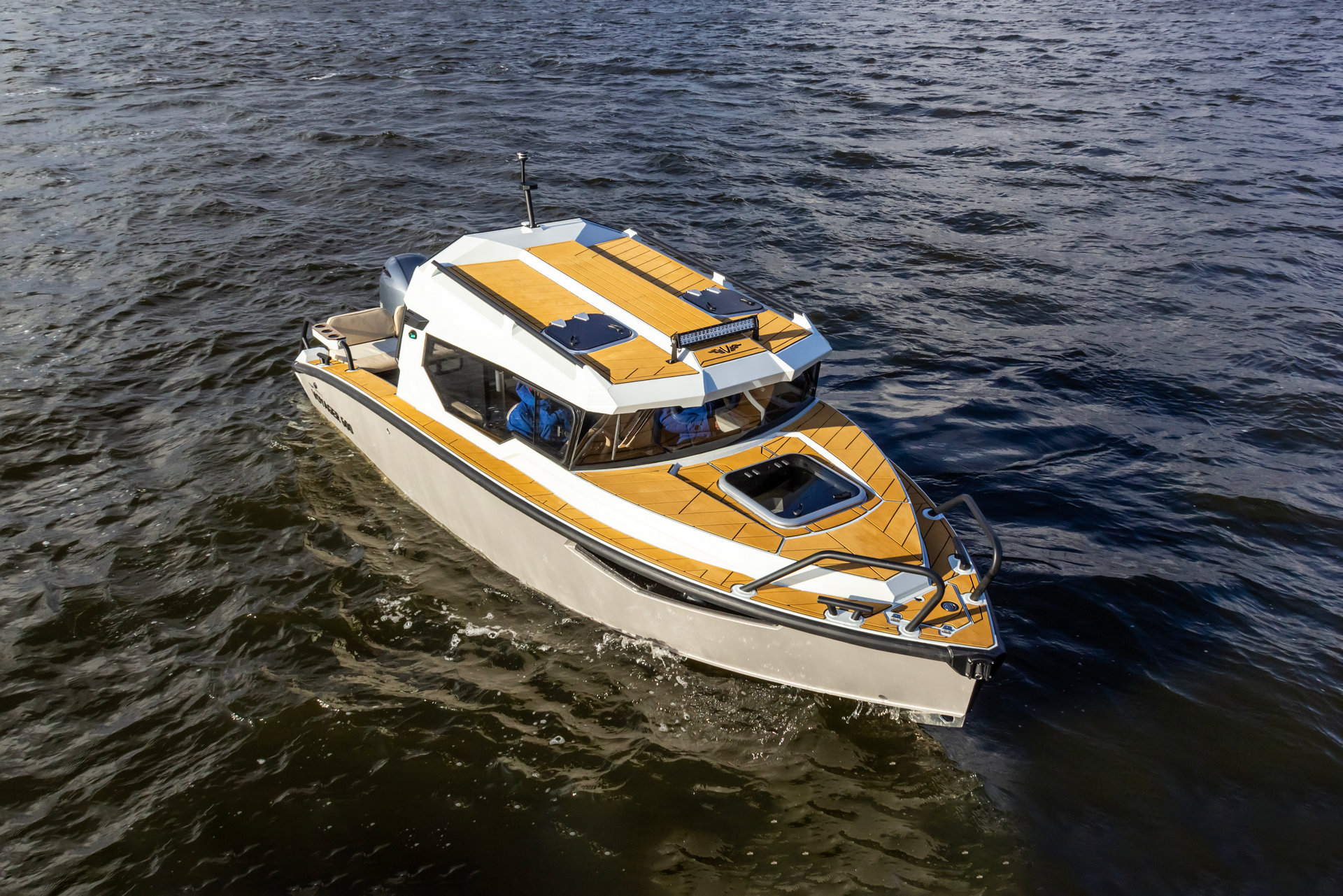 VBOATS VOYAGER 600 Cabin