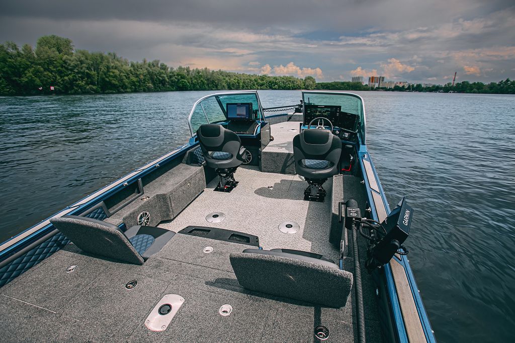 Albakore 680 Fish на катере — пример установки, Рыбанутые.РФ
