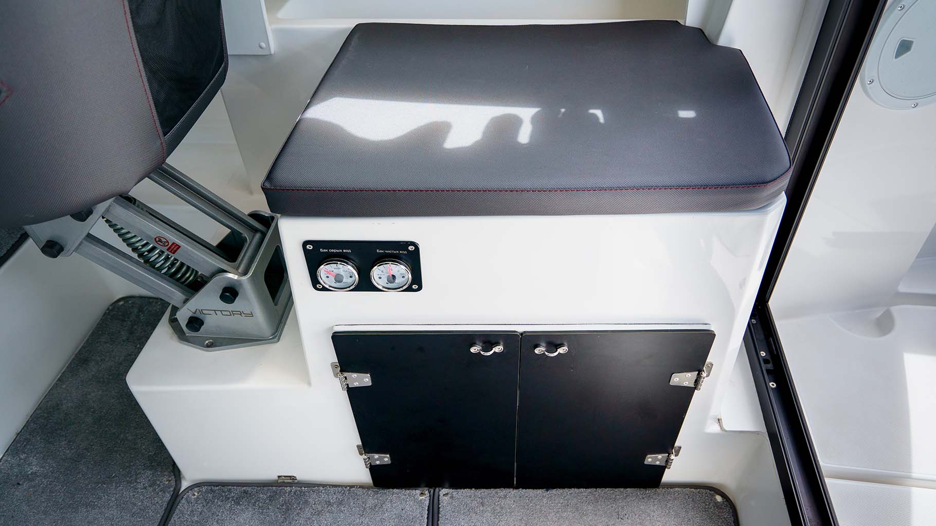 Victory 737 Cabin