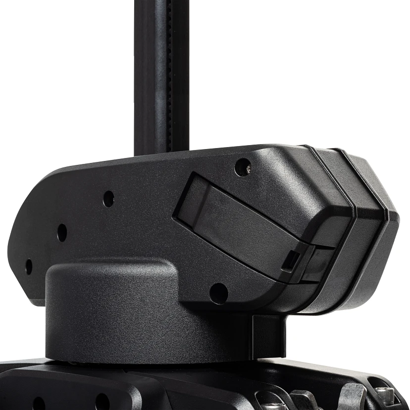 Minn Kota Ulterra QUEST 90/115 lb. Thrust, 72" Shaft, MEGA Side Imaging, Wireless Remote на катере — пример установки, Рыбанутые.РФ