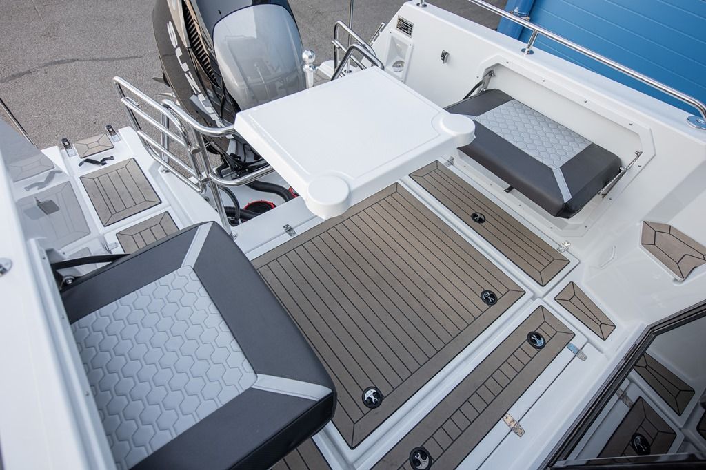 NorthSilver Star Cabin 780 на катере — пример установки, Рыбанутые.РФ